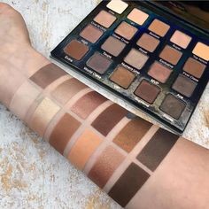 Violet Voss Taupe Notch Eye Shadow Palette