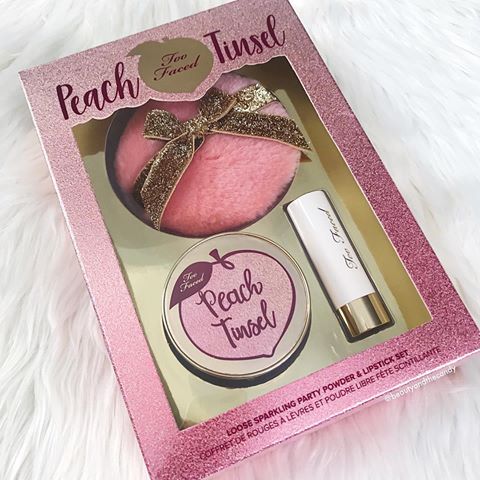 Too Faced Peach Tinsel Loose Sparkling Party Powder & Lipstick Set – Bild 6