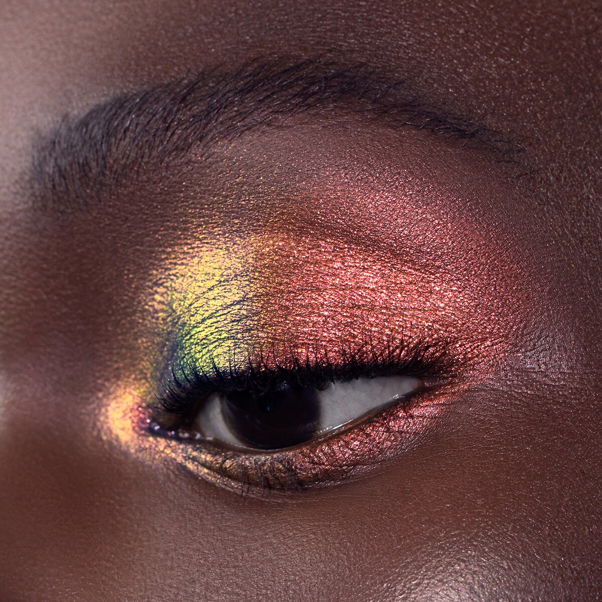 Natasha Denona Chromium Multichrome Liquid Eyeshadow - Dogbane – Bild 4