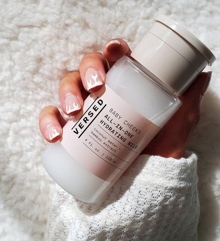 Versed Baby Cheeks All-In-One Hydrating Milk – Bild 3