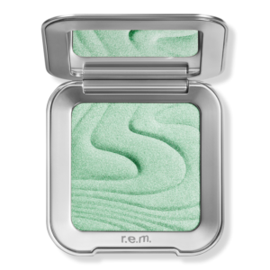 R.E.M. BEAUTY Interstellar Highlighter Topper - Mama Earth