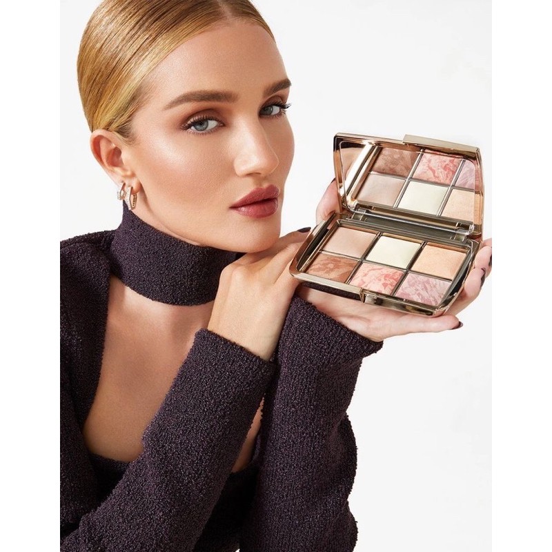 Hourglass Ambient Lighting Edit Full Face Palette Sculpture BlissMe