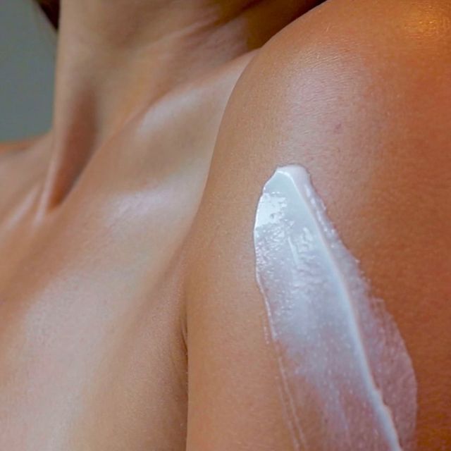 Josie Maran Whipped Argan Oil Body Butters Be True - Unscented – Bild 3